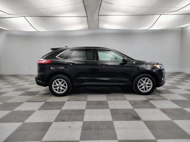 Certified 2024 Ford Edge SEL w/ Convenience Package AWD/4WD image 10