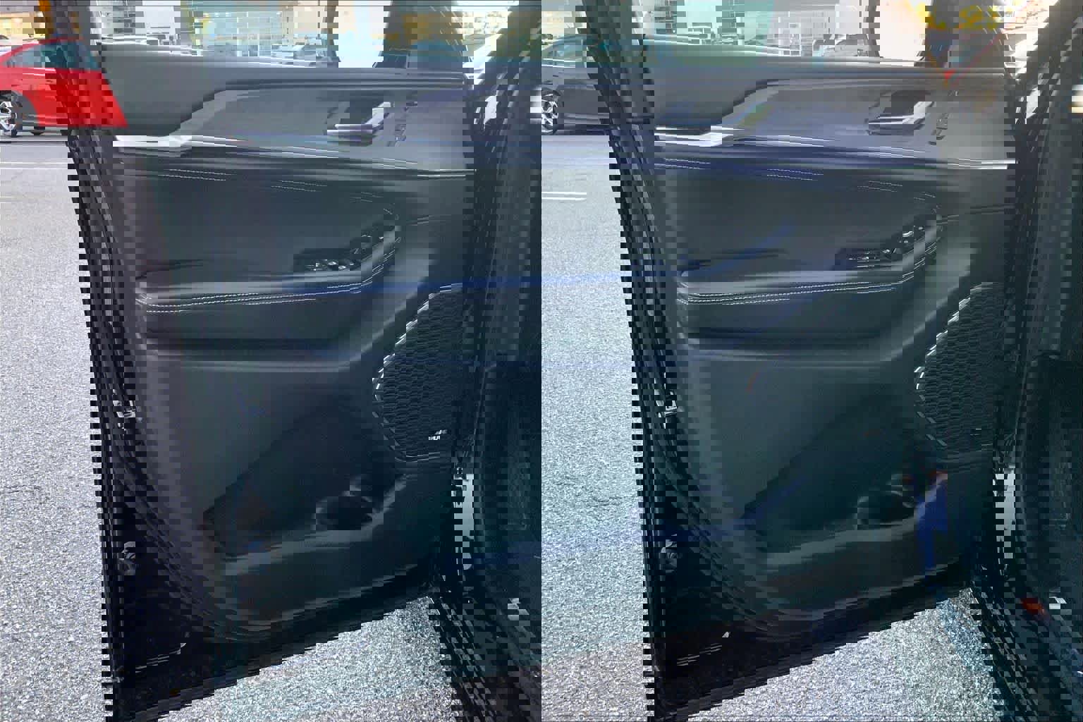 Used 2023 Jeep Grand Cherokee L Overland w/ Advanced Protech Group III image 21