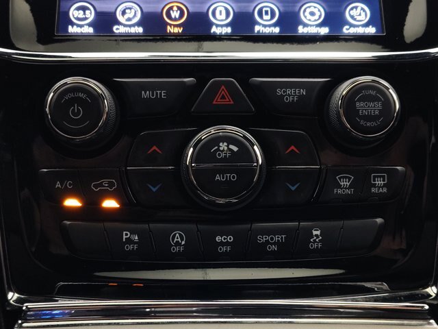 Used 2021 Jeep Grand Cherokee Limited AWD/4WD image 38
