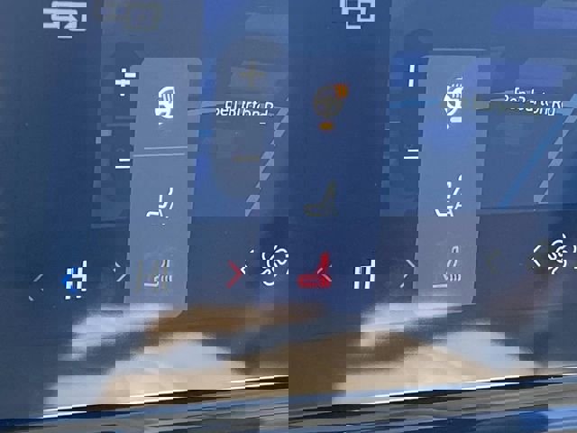 Certified 2025 Ford Expedition Active image 29