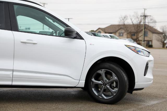 Certified 2023 Ford Escape ST-Line w/ Tech Pack #1 image 9