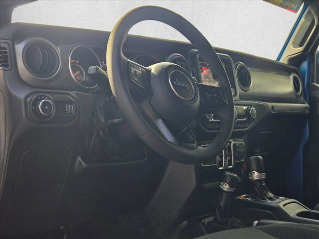 Used 2023 Jeep Wrangler Unlimited Sport AWD/4WD image 16
