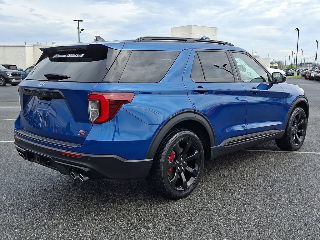Certified 2022 Ford Explorer ST w/ ST Street Pack AWD/4WD image 6