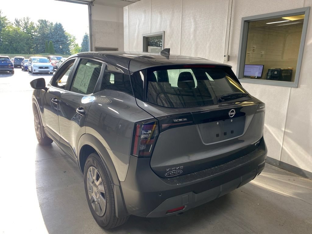 Used 2025 Nissan Kicks S AWD/4WD image 3