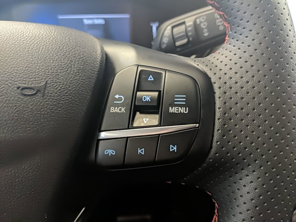 Certified 2024 Ford Escape ST-Line w/ Tech Pack #1 image 17