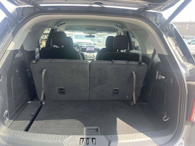 Certified 2023 Ford Explorer XLT RWD image 12