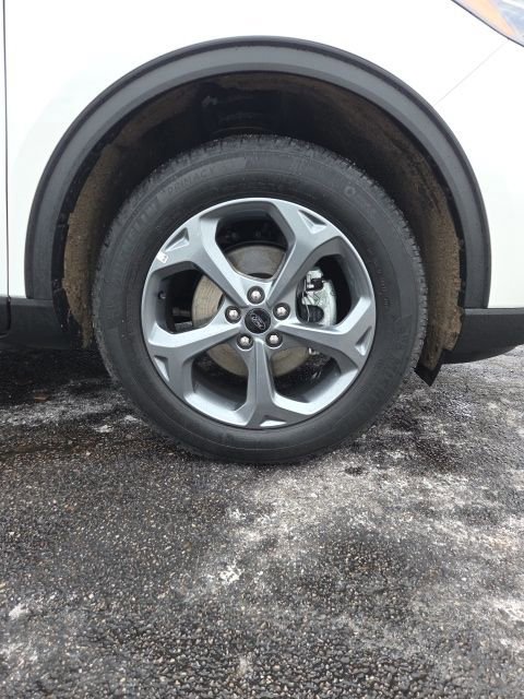 Certified 2025 Ford Escape ST-Line w/ Tech Pack #1 image 8