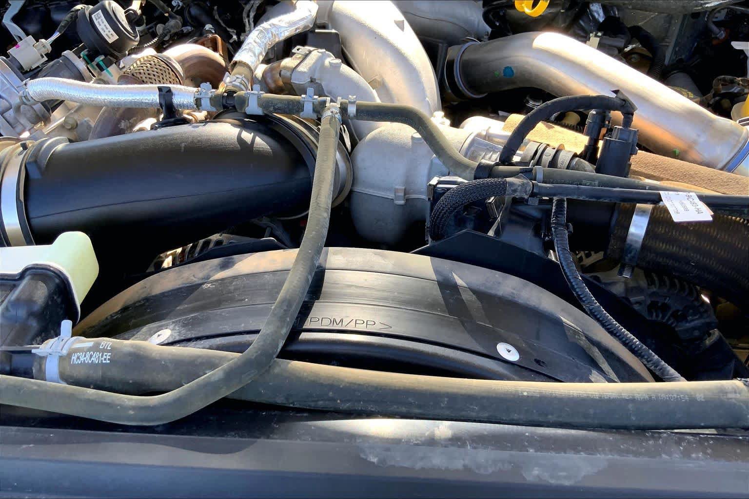 Certified 2024 Ford F450 Lariat w/ Lariat Ultimate Package AWD/4WD image 33