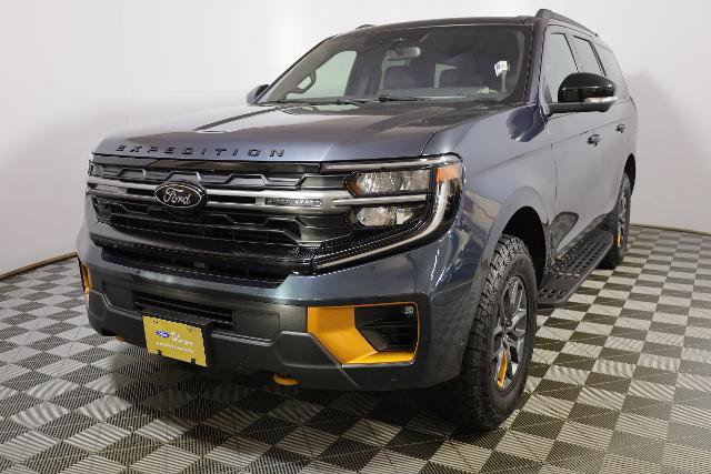Certified 2025 Ford Expedition Tremor AWD/4WD image 3