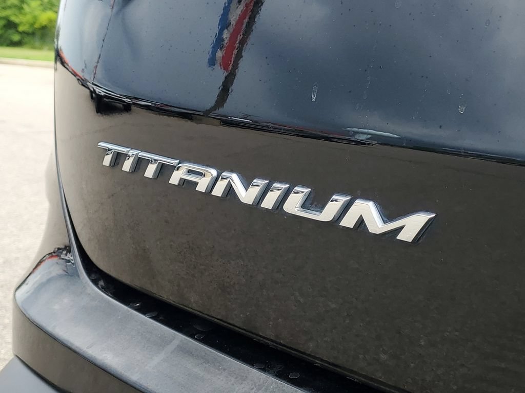 Certified 2023 Ford Edge Titanium w/ Class II Trailer Tow Package AWD/4WD image 6