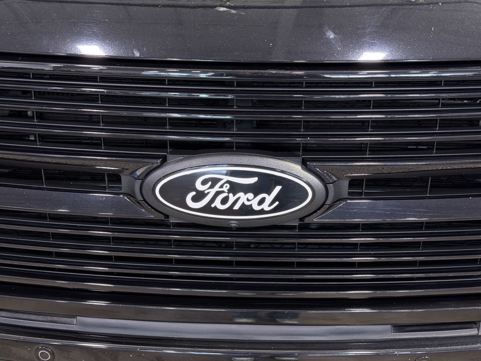 Certified 2024 Ford F150 Platinum w/ Equipment Group 702A High AWD/4WD image 12