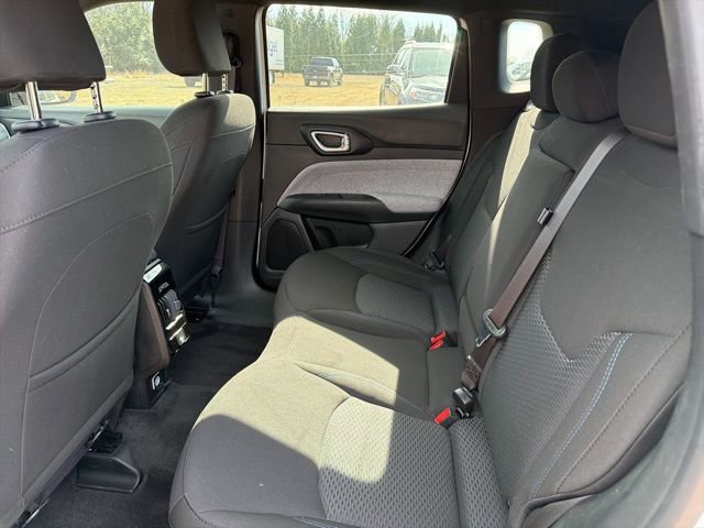 Used 2023 Jeep Compass Sport image 13