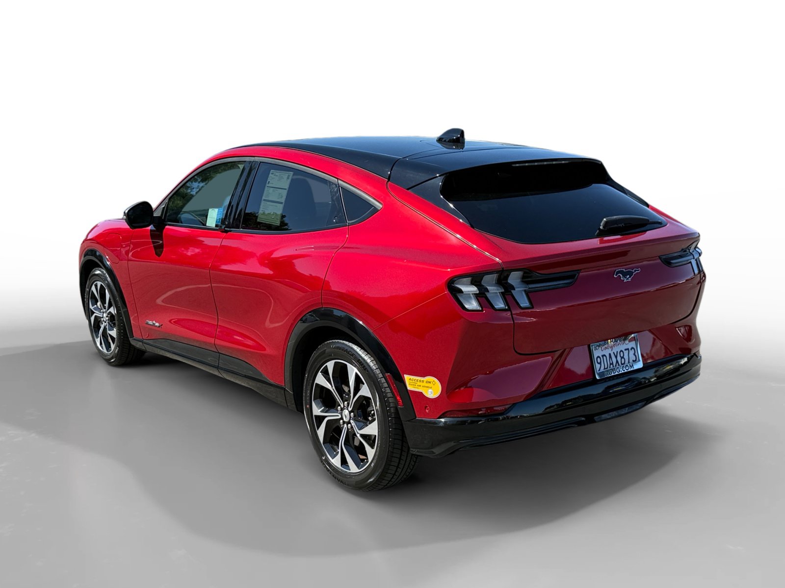 Certified 2022 Ford Mustang Mach-E Premium AWD/4WD image 3