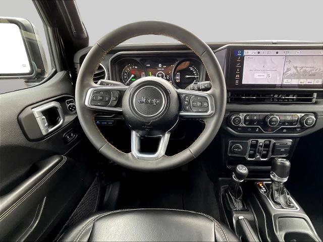 Used 2024 Jeep Wrangler Unlimited Sahara AWD/4WD image 10