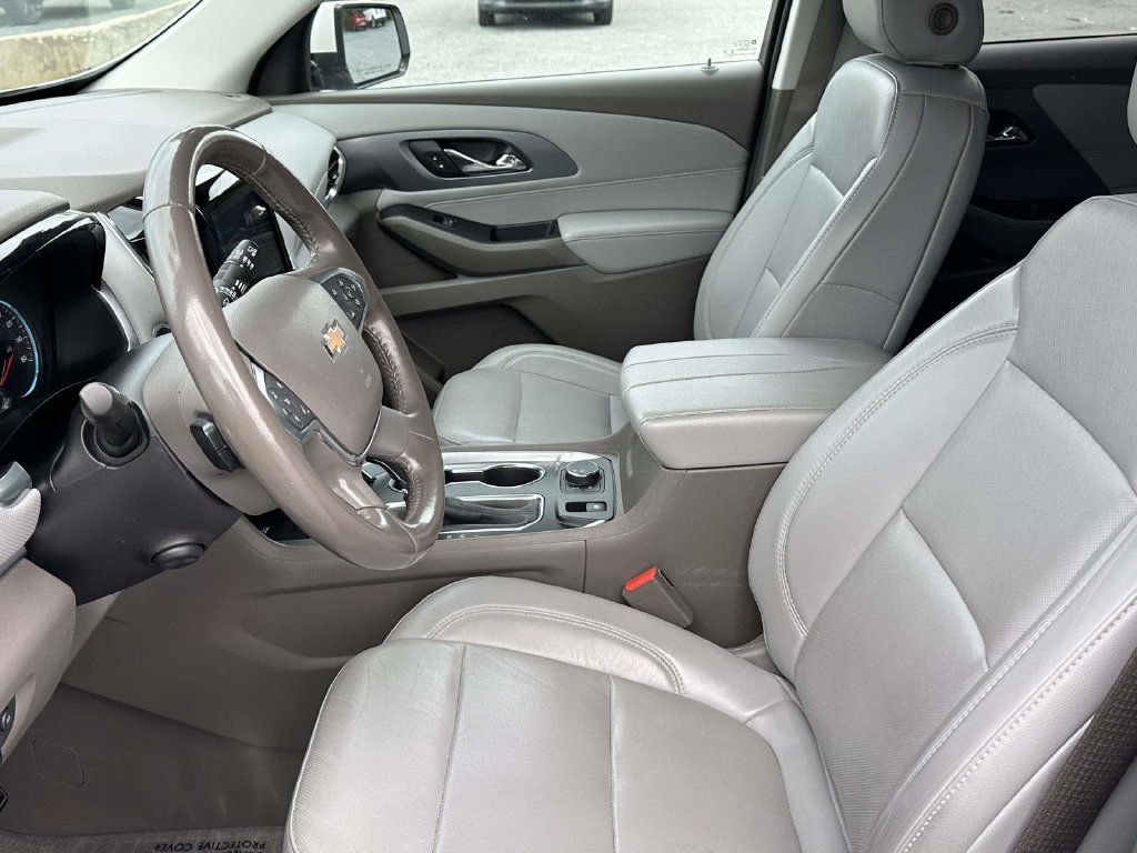 Used 2020 Chevrolet Traverse Premier w/ LPO, Floor Liner Package FWD image 17
