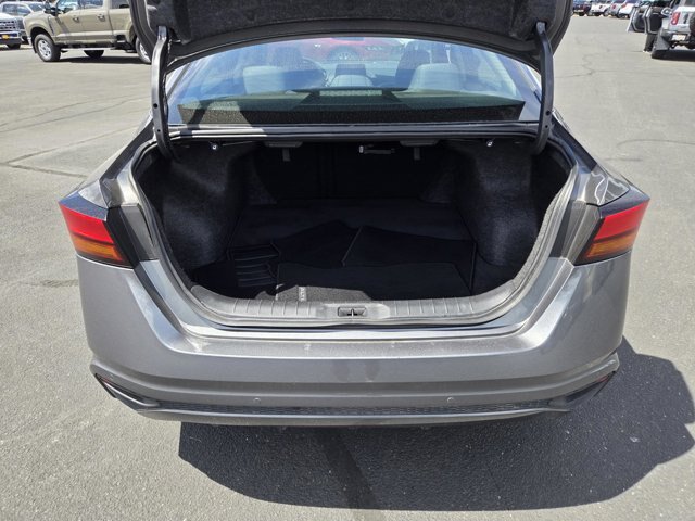Used 2024 Nissan Altima 2.5 SV FWD image 27