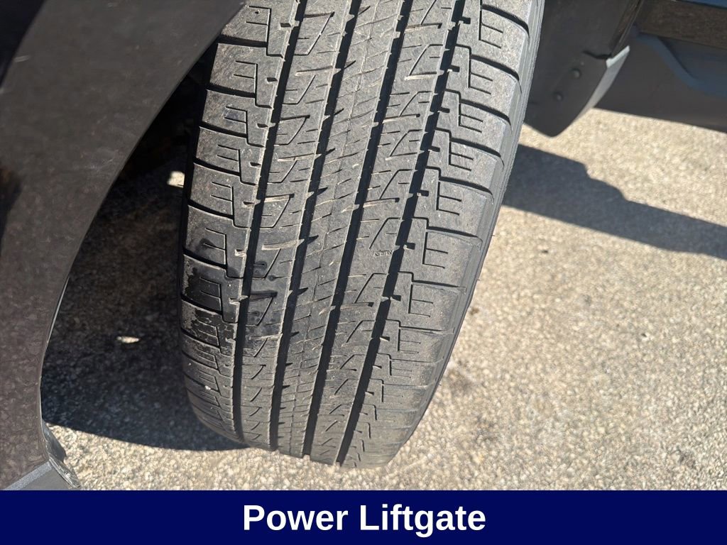 Certified 2018 Ford Edge Titanium AWD/4WD image 11