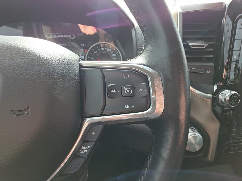 Used 2019 RAM 1500 Laramie AWD/4WD image 15