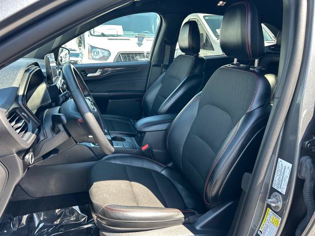 Certified 2026 Ford Escape ST-Line AWD/4WD image 9