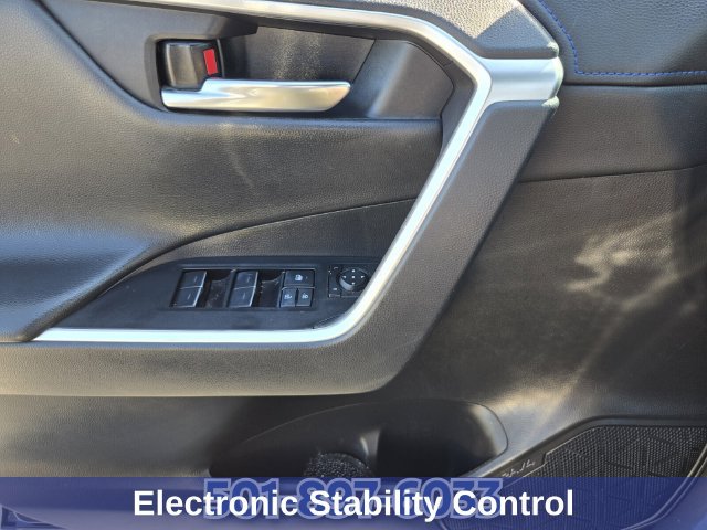 Used 2024 Toyota RAV4 XSE AWD/4WD image 37