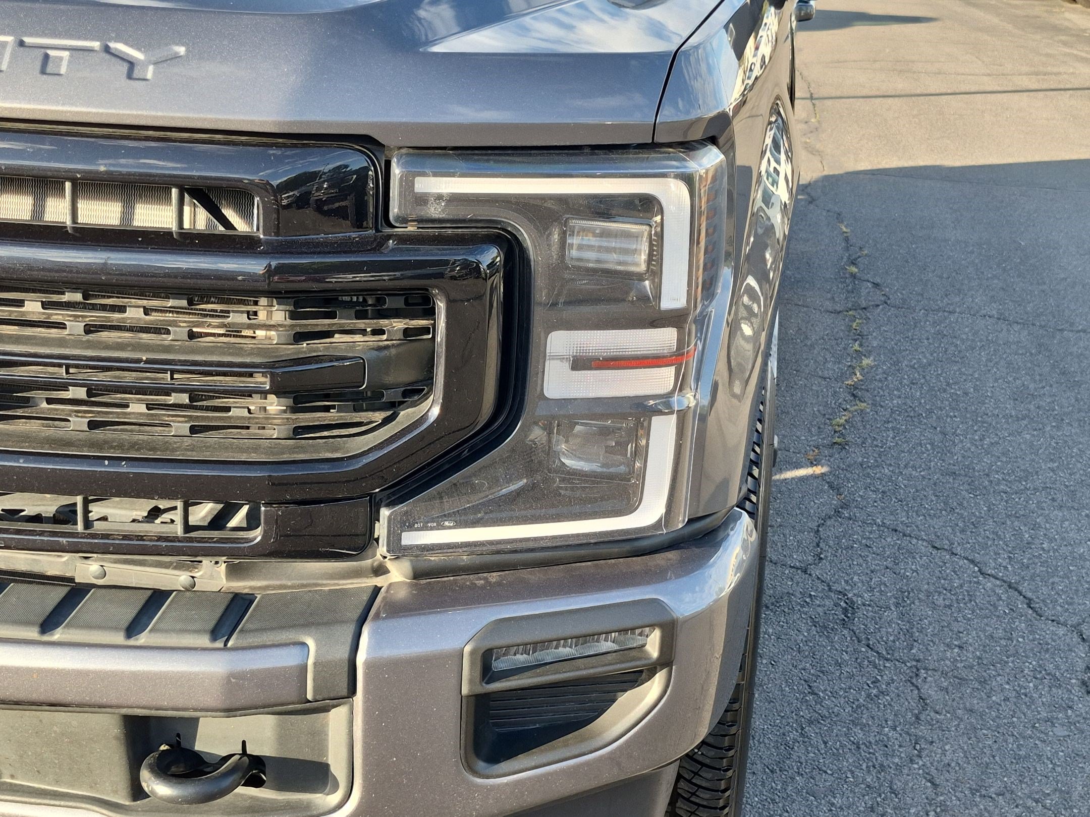 Certified 2022 Ford F350 Lariat w/ Black Appearance Package AWD/4WD image 12