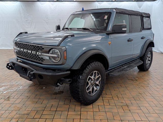 Certified 2024 Ford Bronco Badlands AWD/4WD image 3