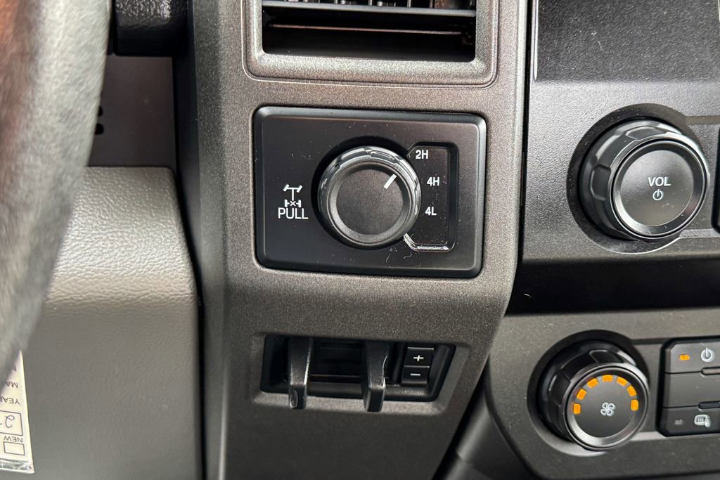 Certified 2020 Ford F250 XL w/ STX Appearance Package image 30