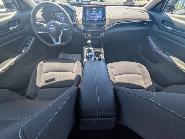 Used 2024 Nissan Altima 2.5 SV AWD/4WD image 23