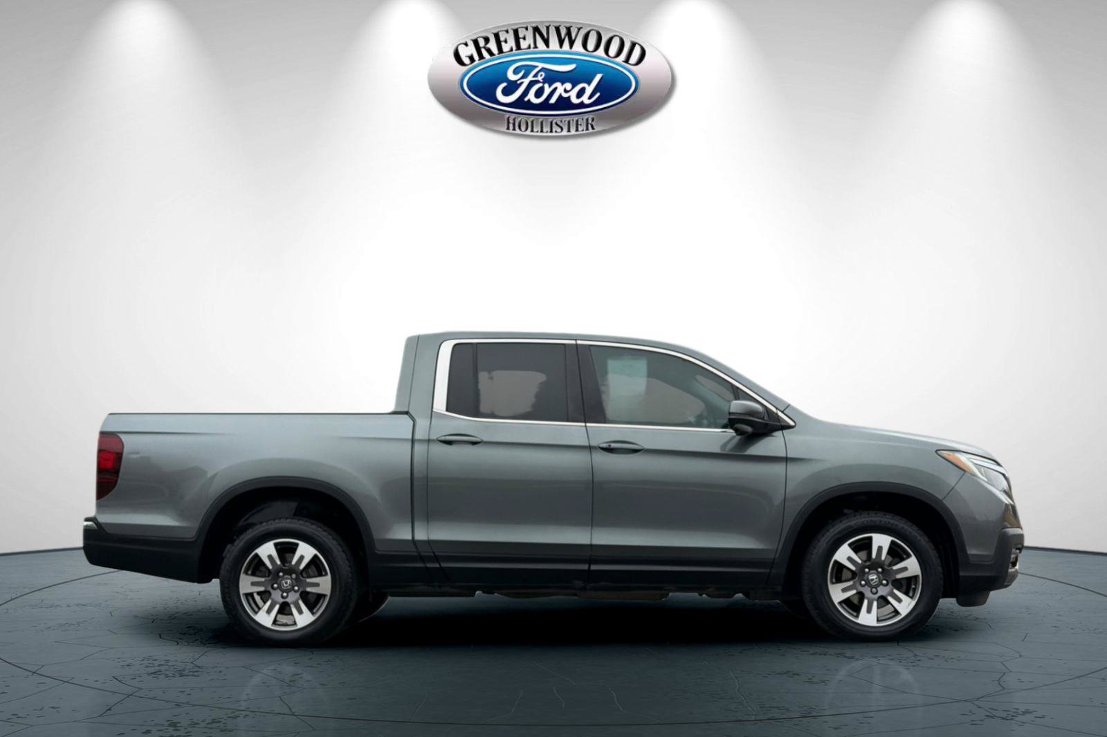 Used 2017 Honda Ridgeline RTL-T image 3