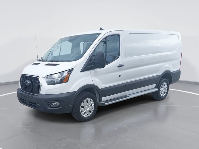 Certified 2025 Ford Transit 250 Low Roof w/ Exterior Upgrade Package RWD image 7
