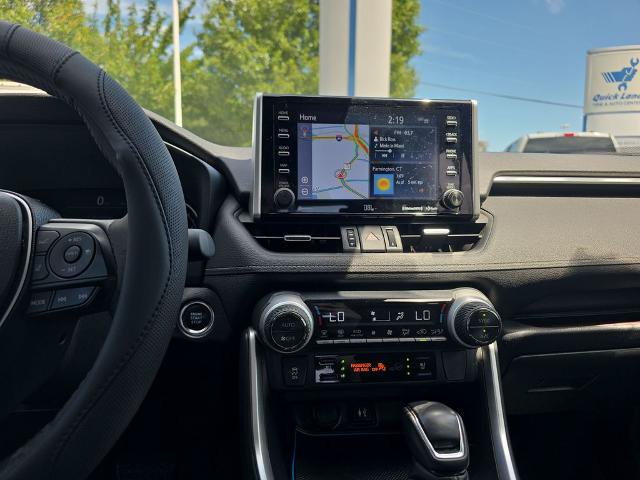 Used 2019 Toyota RAV4 Limited w/ Advanced Technology Package AWD/4WD image 31