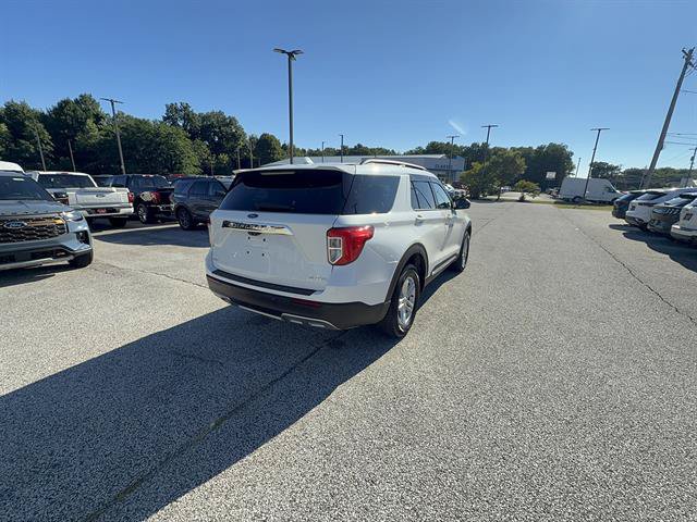 Certified 2023 Ford Explorer XLT w/ Equipment Group 202A AWD/4WD image 7