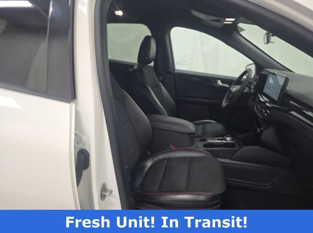 Certified 2023 Ford Escape ST-Line Select w/ Tech Pack #1 AWD/4WD image 7