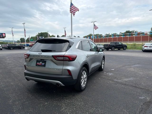 Certified 2024 Ford Escape Active FWD image 3