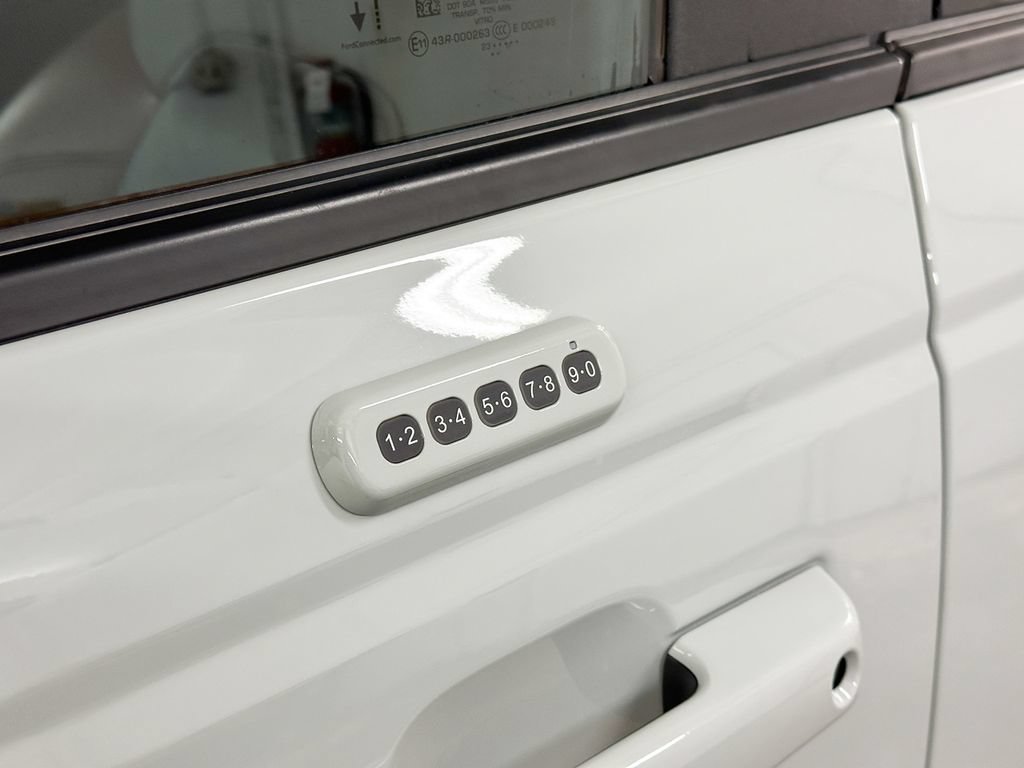 Certified 2023 Ford Bronco Outer Banks AWD/4WD image 21