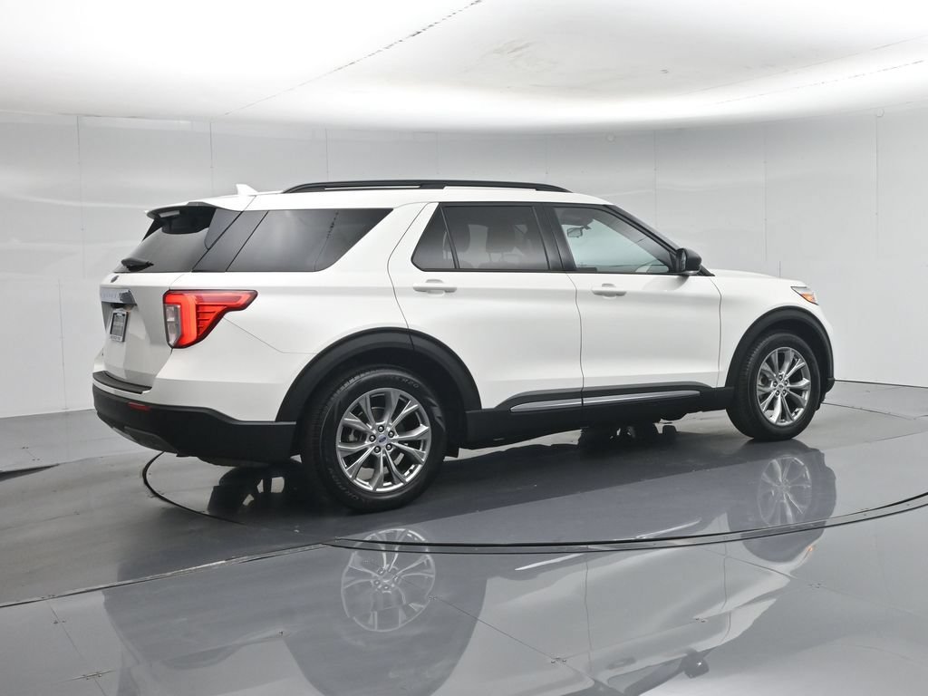 Certified 2021 Ford Explorer XLT w/ Equipment Group 202A RWD image 26