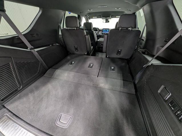 Used 2022 Chevrolet Tahoe RST w/ Luxury Package AWD/4WD image 24