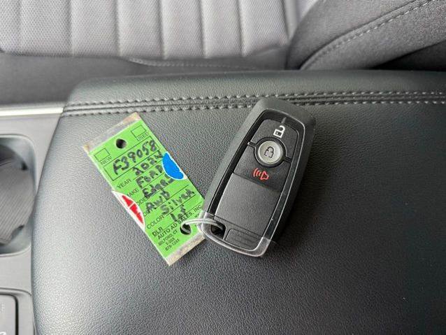 Certified 2024 Ford Edge SE w/ Black Appearance Package image 33