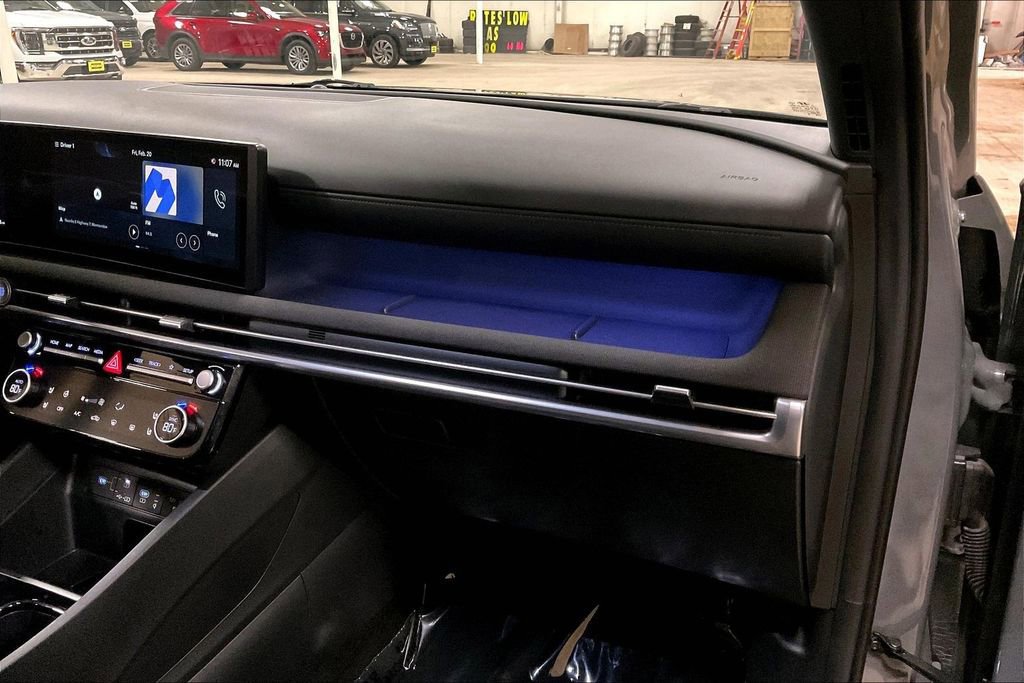 Used 2025 Hyundai Santa Cruz Limited image 15