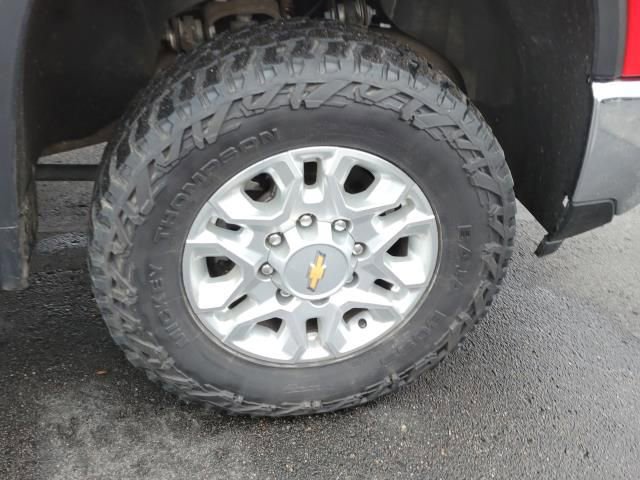 Used 2024 Chevrolet Silverado 2500 LTZ w/ LTZ Plus Package image 9