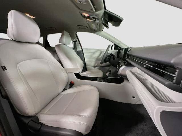 Used 2025 Hyundai Kona SE AWD/4WD image 14