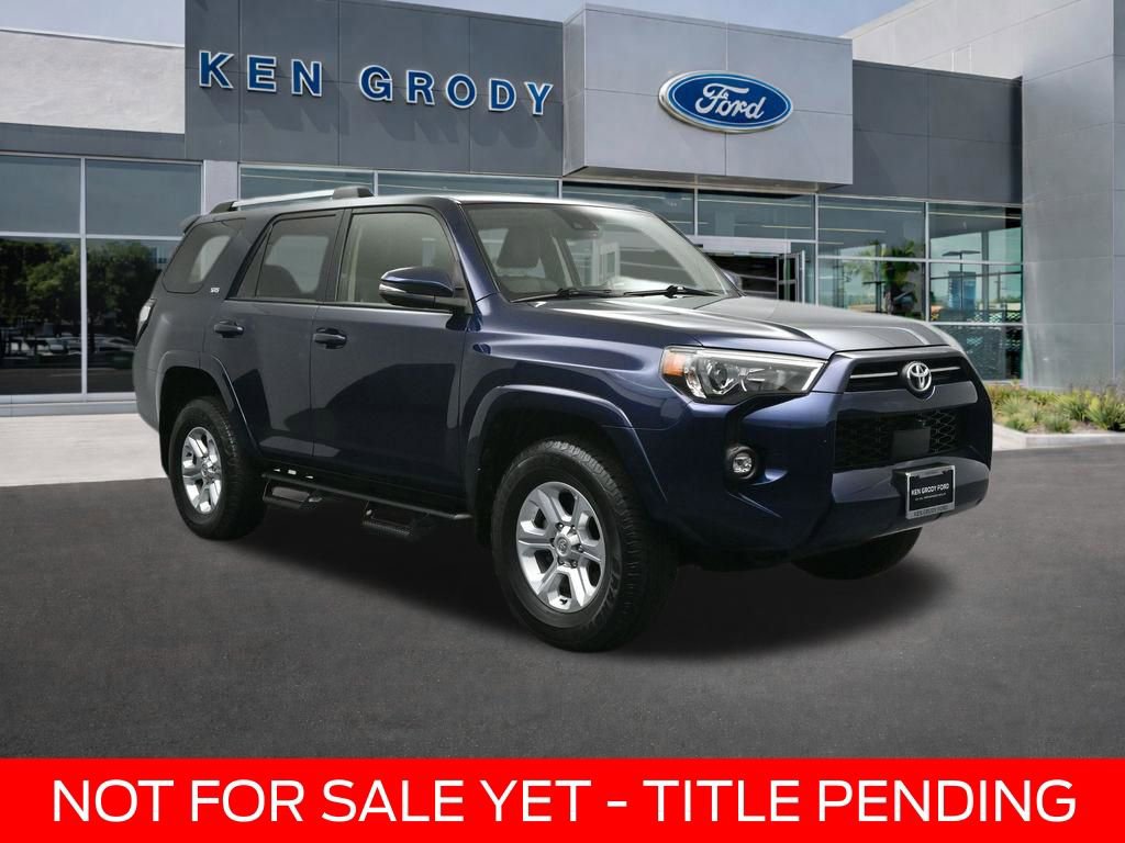 Used 2022 Toyota 4Runner SR5 Premium w/ Moonroof Package AWD/4WD image 1