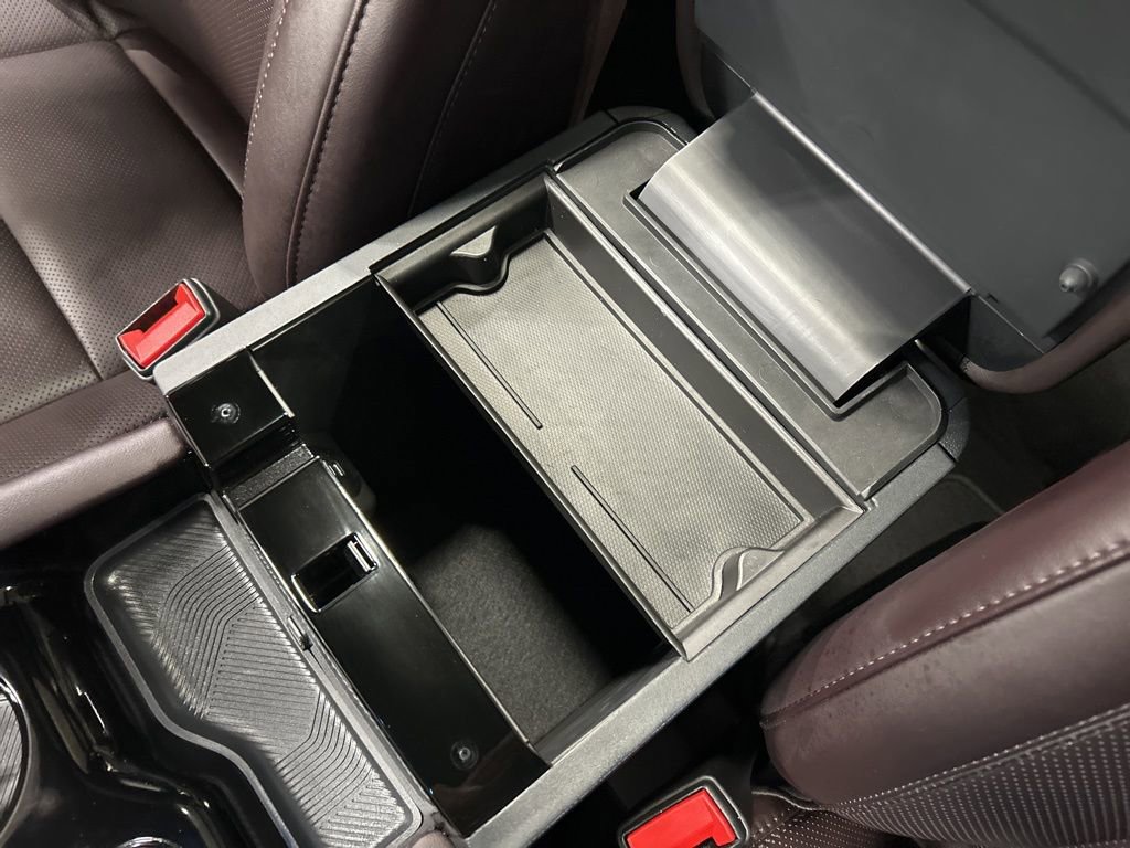 Certified 2025 Ford Explorer Platinum w/ Ultimate Package image 30