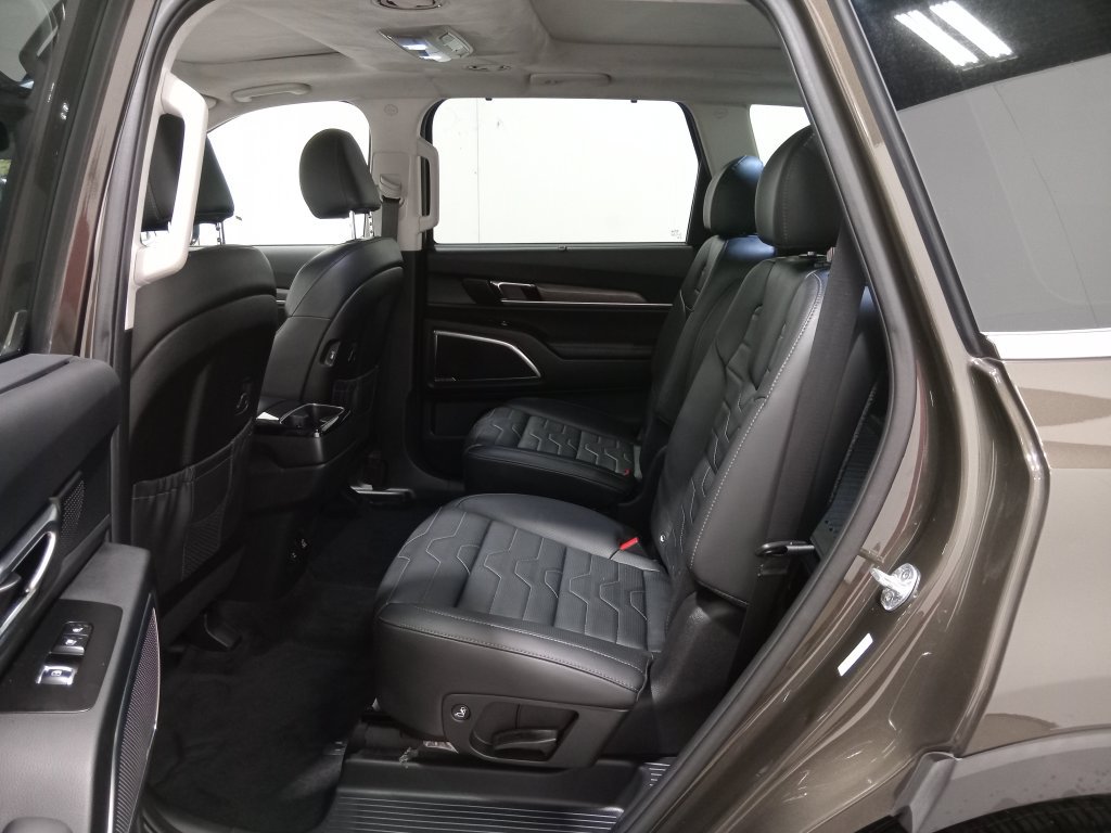 Used 2020 Kia Telluride SX w/ SX Prestige Package AWD/4WD image 15