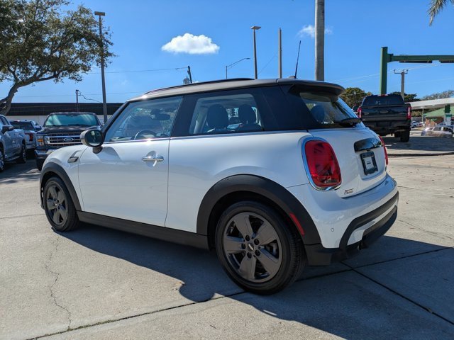 Used 2024 MINI Cooper 2-Door Hardtop image 2