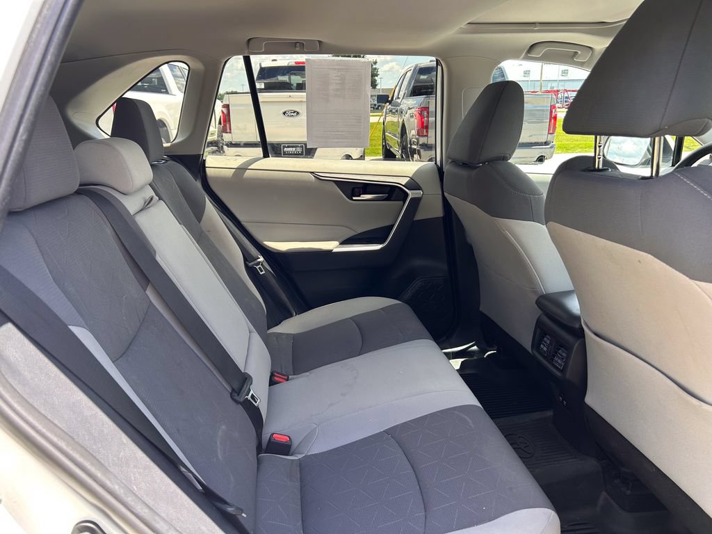Used 2019 Toyota RAV4 XLE w/ Protection Package FWD image 18