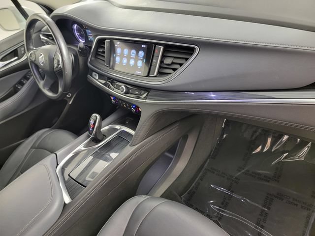 Used 2019 Buick Enclave Essence FWD image 19