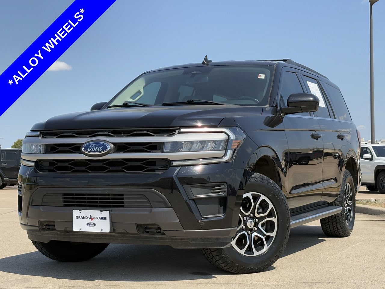 Certified 2023 Ford Expedition XLT AWD/4WD image 2
