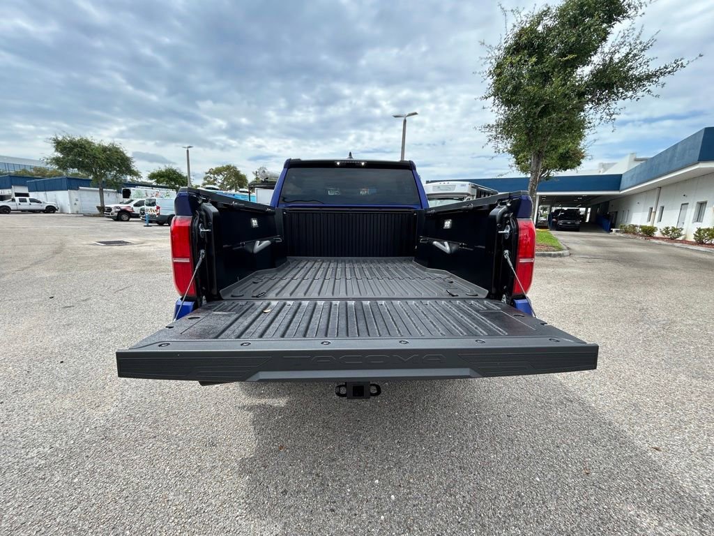 Used 2025 Toyota Tacoma SR5 RWD image 28