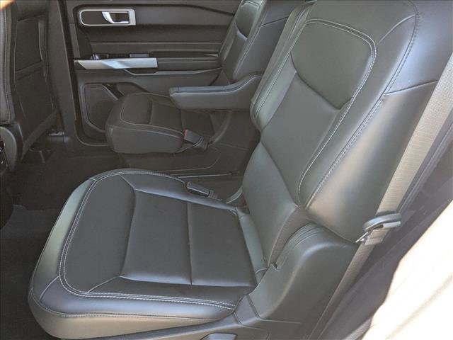 Certified 2022 Ford Explorer XLT w/ Equipment Group 202A image 18